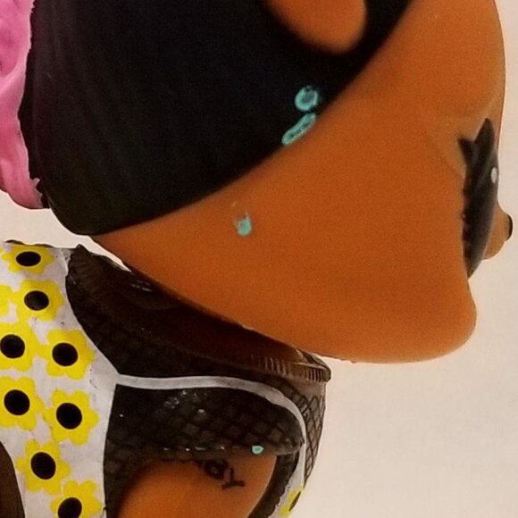 L.O.L. Surprise! Pets "Grunge Skunk" & Accessories, VGUC - Picture 12 of 13